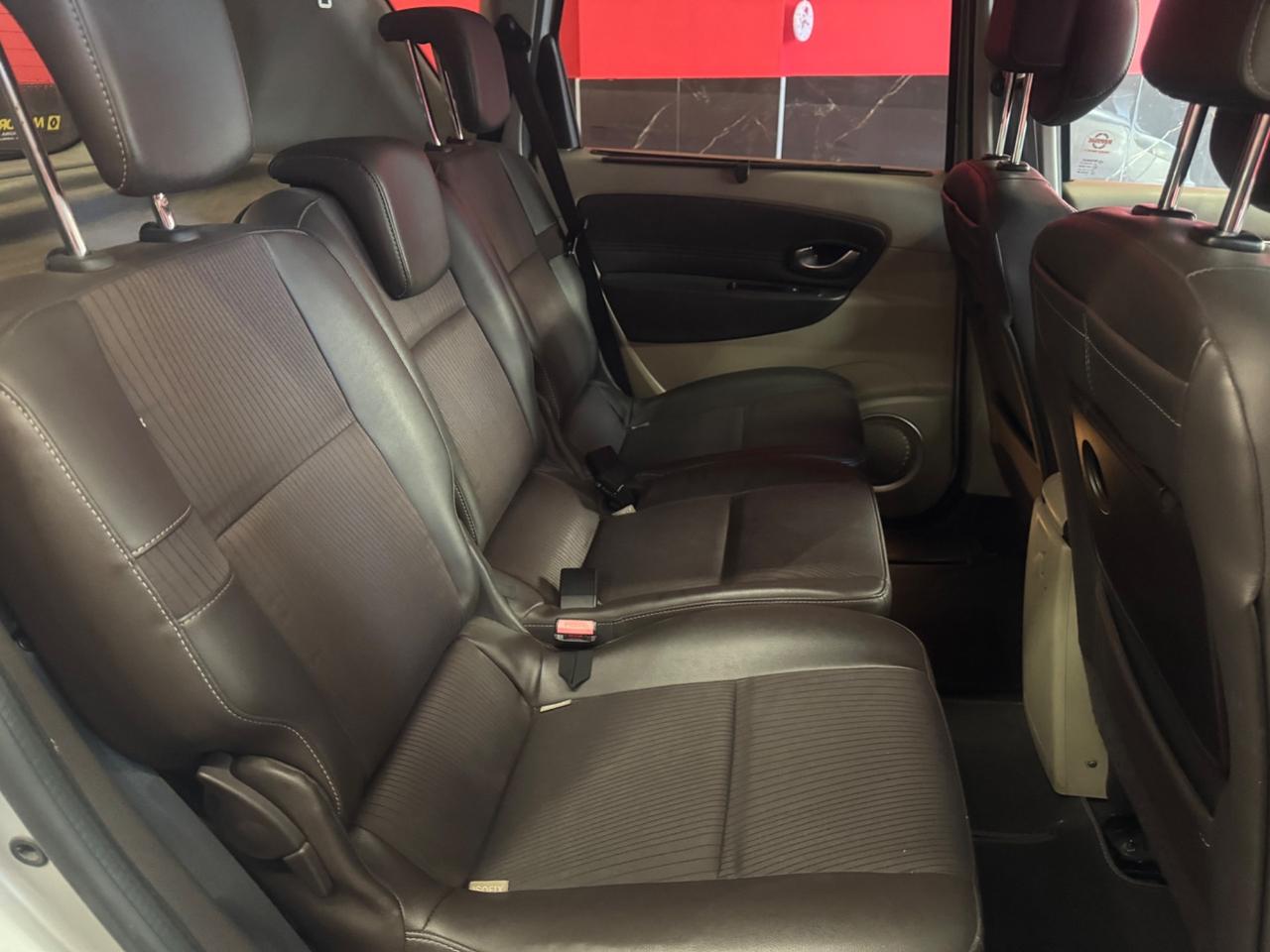 Renault Scenic Scénic 1.5 dCi 110CV EDC Dynamique