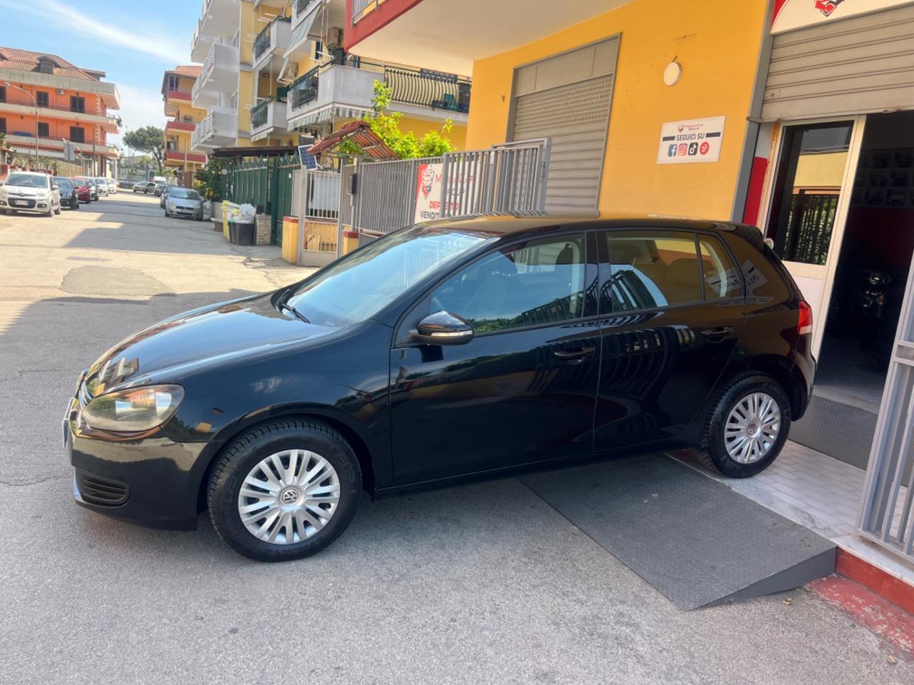Volkswagen Golf Business 1.6 TDI 5p. Highline