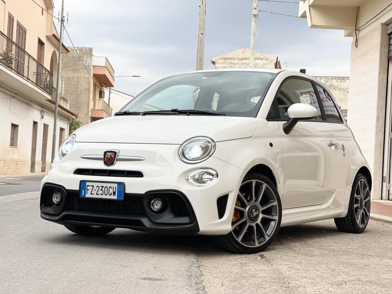 Abarth 595 1.4 Turbo T-Jet 145 CV 70 th anniversary