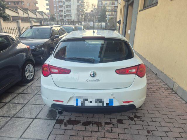 ALFA ROMEO Giulietta 1.6 JTDm-2 105 CV Distinctive