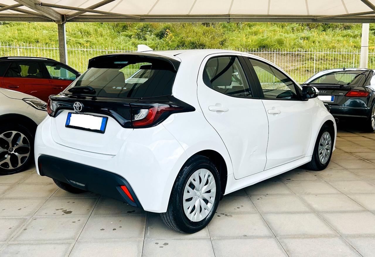 Toyota Yaris 1.0 5 porte Active