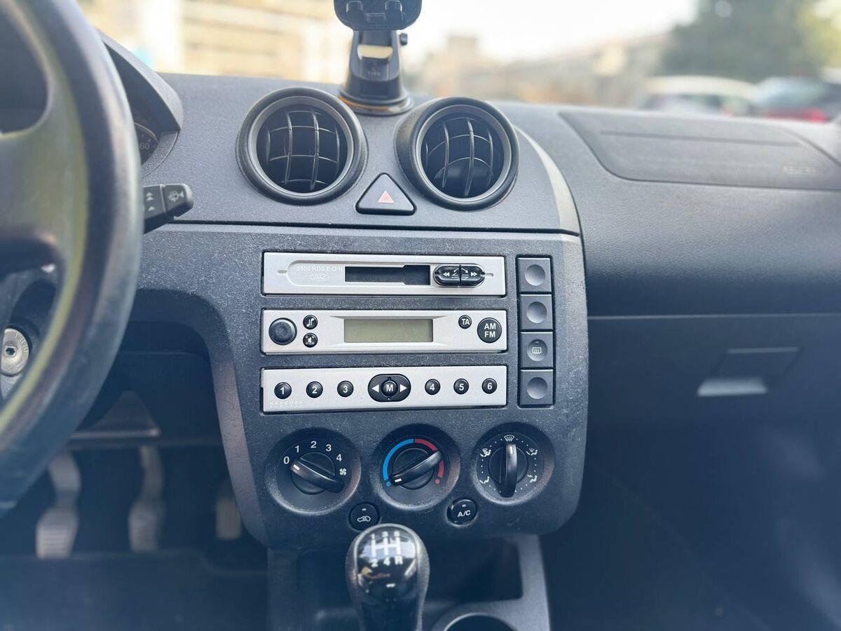 Ford Fiesta V 2006 1.2 Ghia 3p