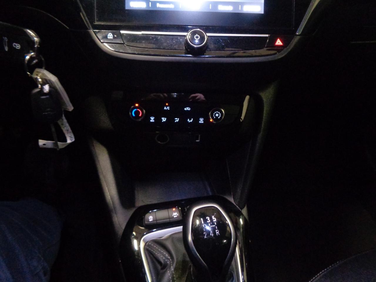 Opel Corsa 1.2 Elegance neopatentati