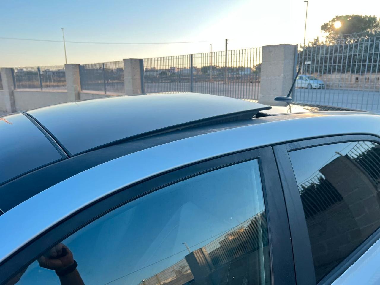 Hyundai i20 1.1 DIESEL 5 PORTE TETTO APRIBILE
