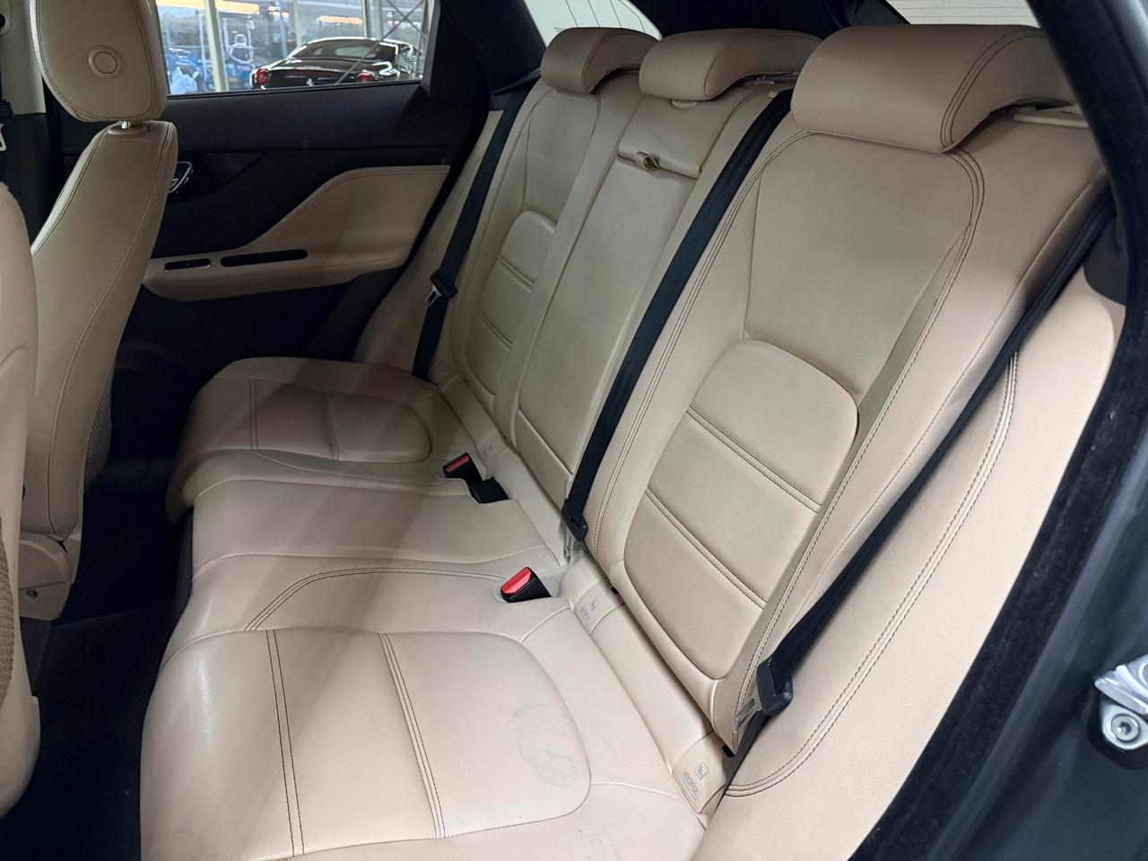 Jaguar F-Pace 2.0 D 180 CV - 24 MESI DI GARANZIA