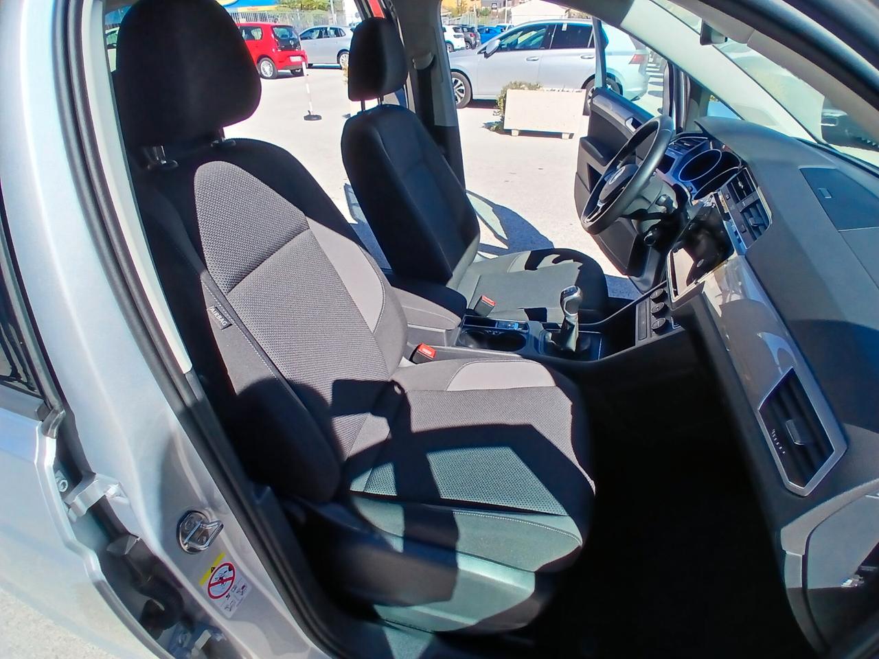 VOLKSWAGEN TOURAN 7 POSTI 2.0 TDI 122CV 2021 BUSINESS