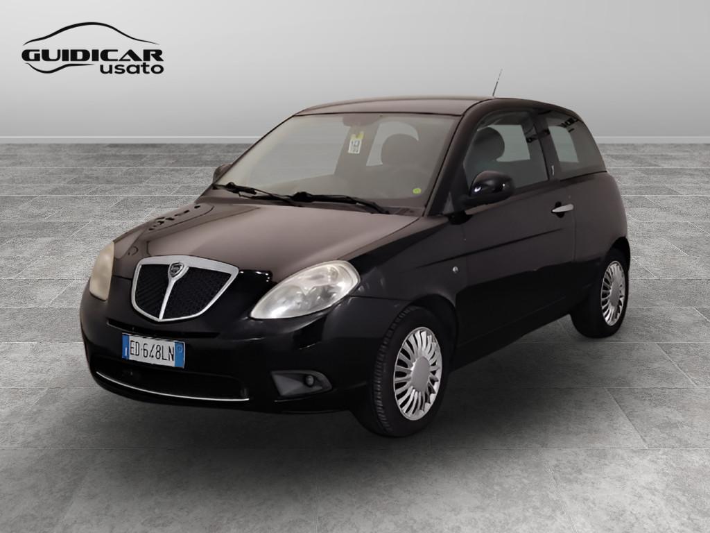 LANCIA Ypsilon II 2007 - Ypsilon 1.2 8v New Oro (oro)