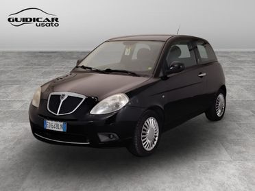 LANCIA Ypsilon II 2007 - Ypsilon 1.2 8v New Oro (oro)