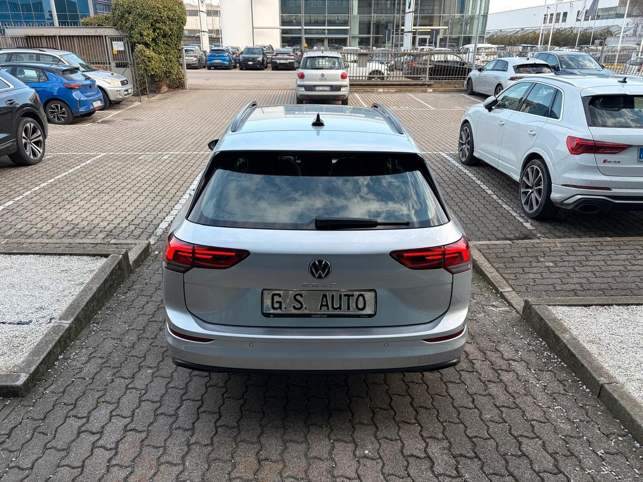 Volkswagen Golf Variant 2.0 tdi 115cv dsg PER NEOPATENTATI