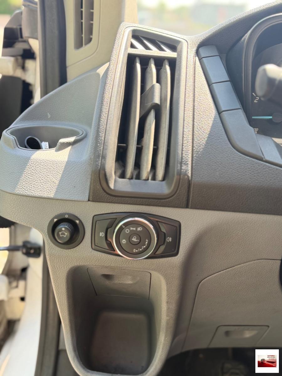 FORD - Transit - Custom 330 2.2 TDCi 155CV PL Combi Trend