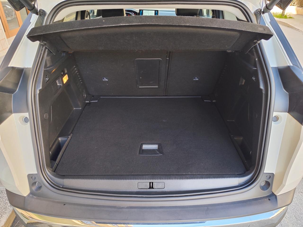 Peugeot 3008 BlueHDi 130CV EAT8 Allure Pack NAVI