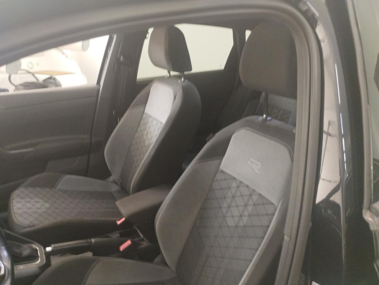 Volkswagen Taigo 1.0 TSI 110 CV DSG R-Line
