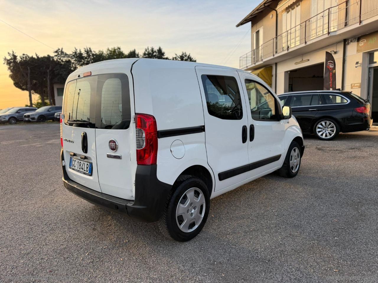 Fiorino 1.3 MJT 95CV Cargo SX SEMIVETRATO
