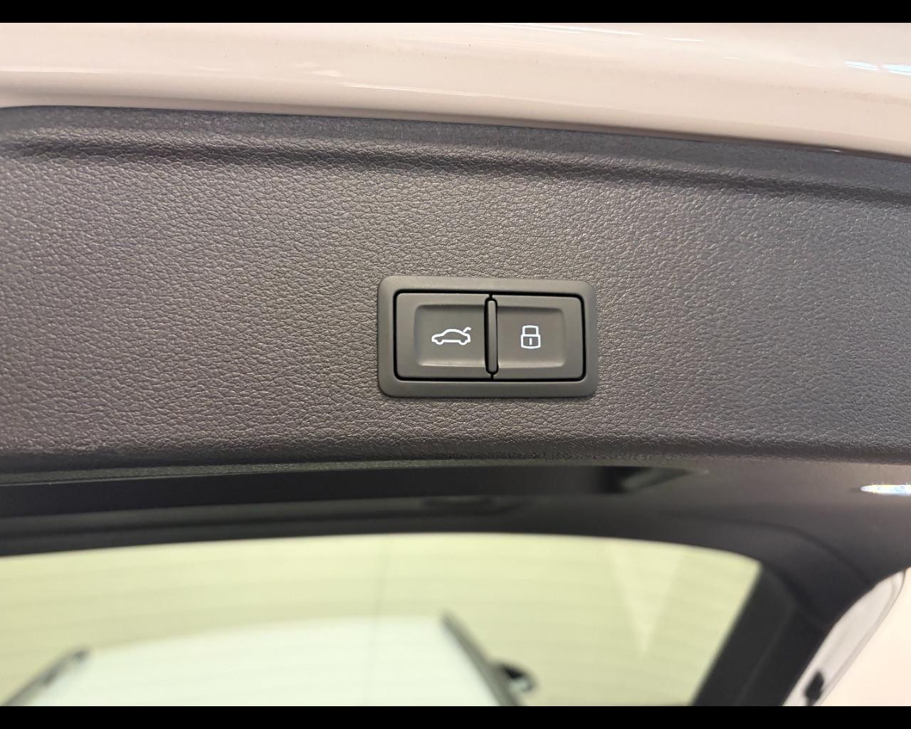 AUDI A4 ALLROAD 40 TDI MHEV QUATTRO S-TRONIC BUSINESS EVOLUTION