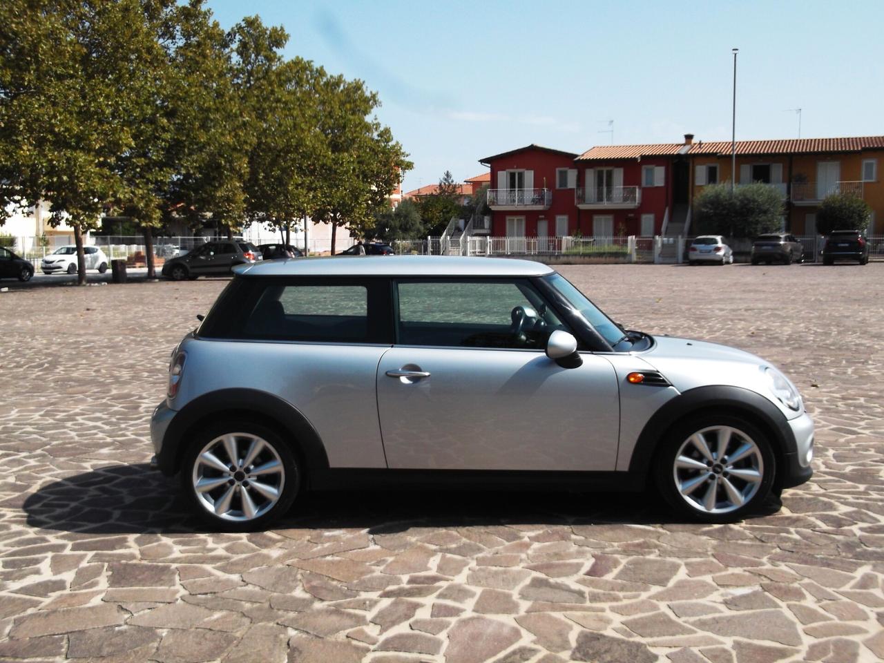 Mini Cooper D 1.6 Tdi Neopatentati 2010