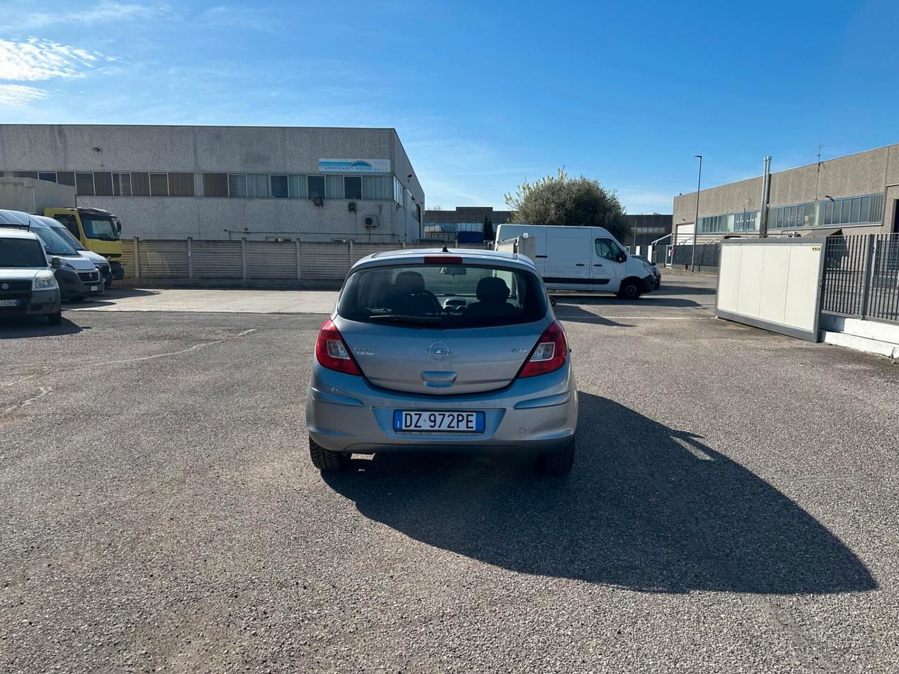 Opel Corsa 1.2 80CV 5 porte GPL-TECH Edition