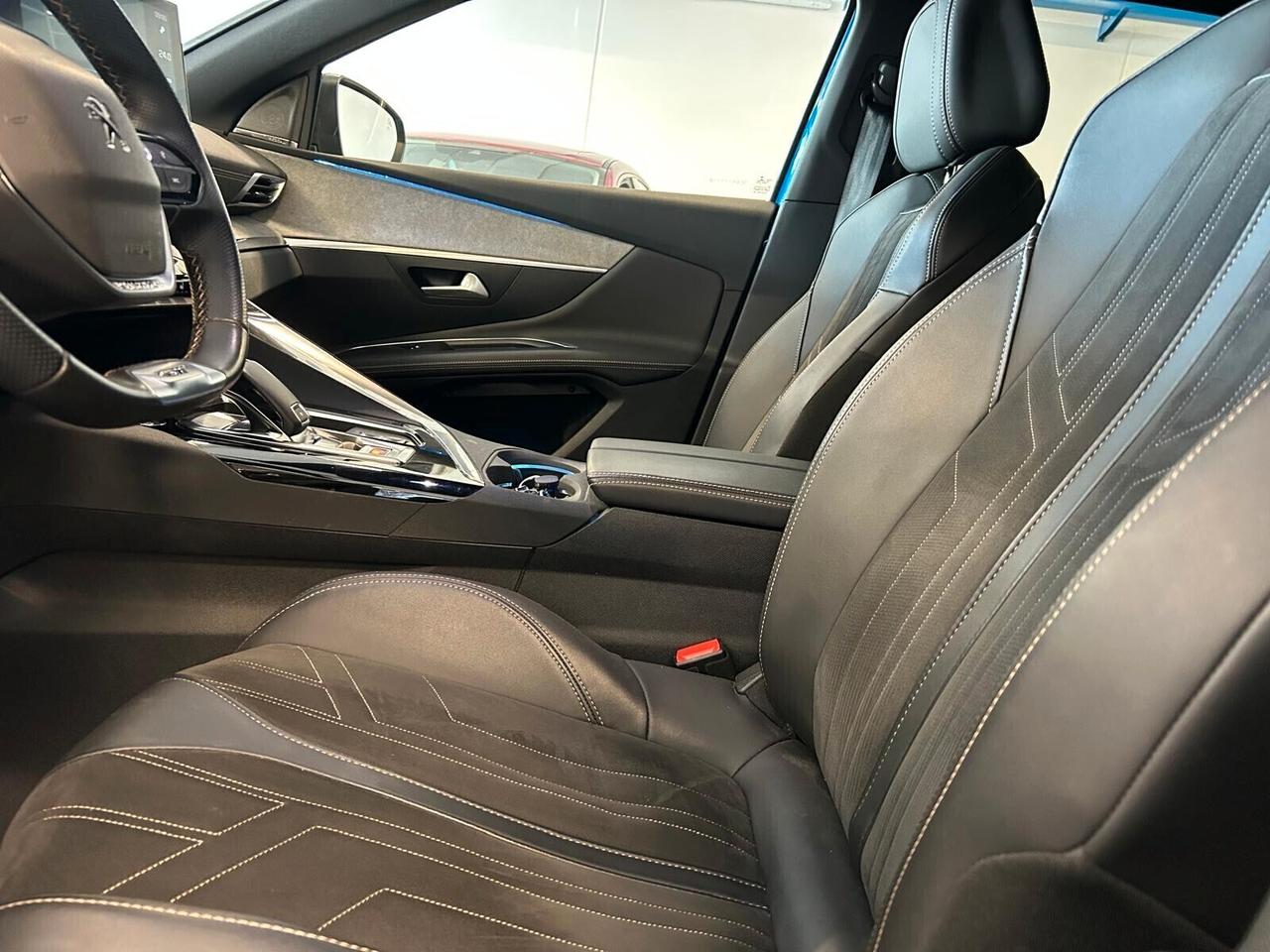 Peugeot 3008 GT PACK BlueHDi 130 EAT8 SPOTICAR