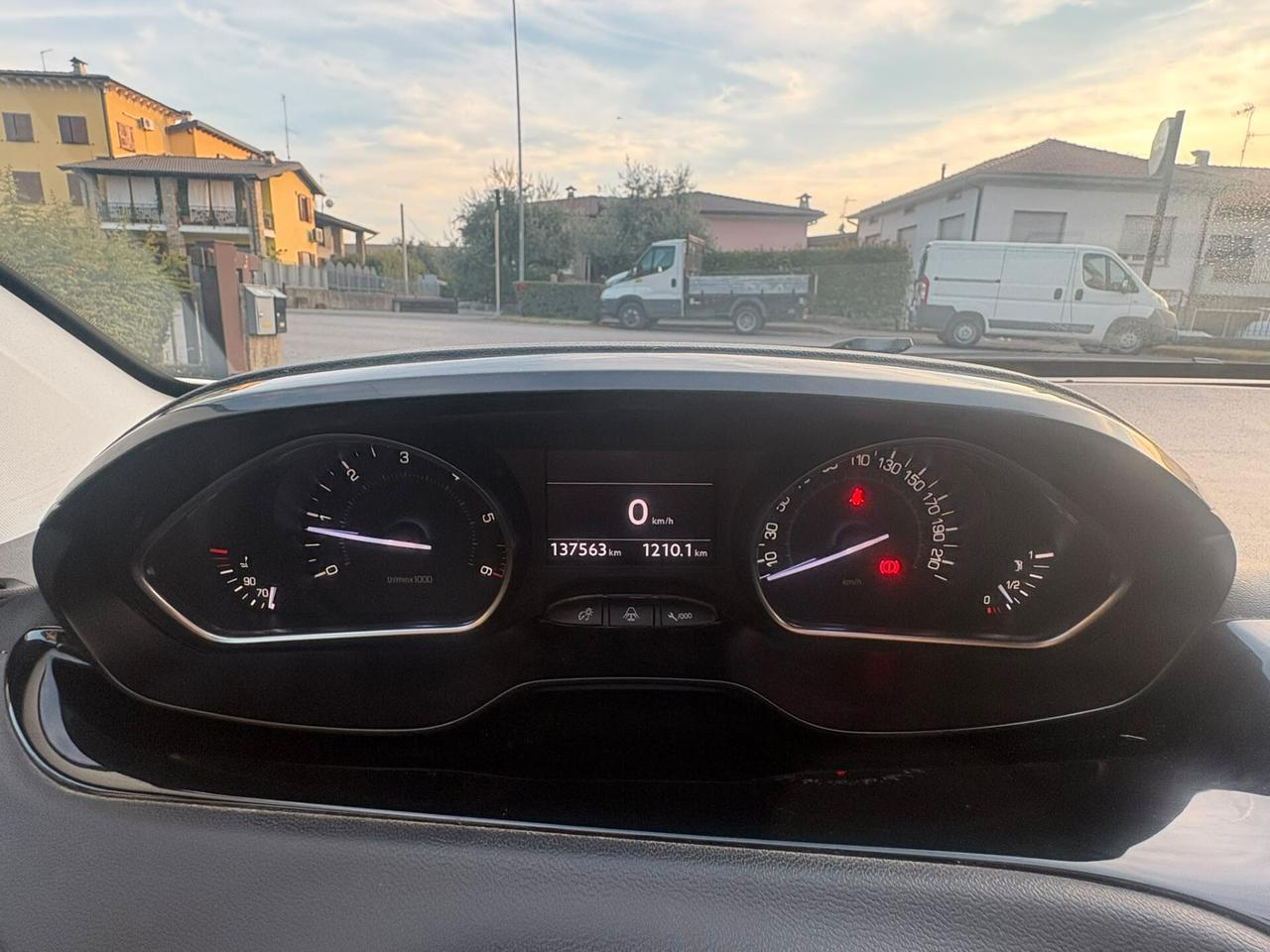 Peugeot 208 1.6 e-HDi 92 CV Stop&Start 5 porte Allure