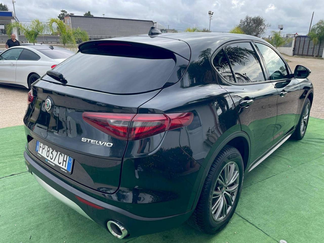 Alfa Romeo Stelvio 2.2 Turbodiesel 180 CV AT8 Q4 Executive - 2018