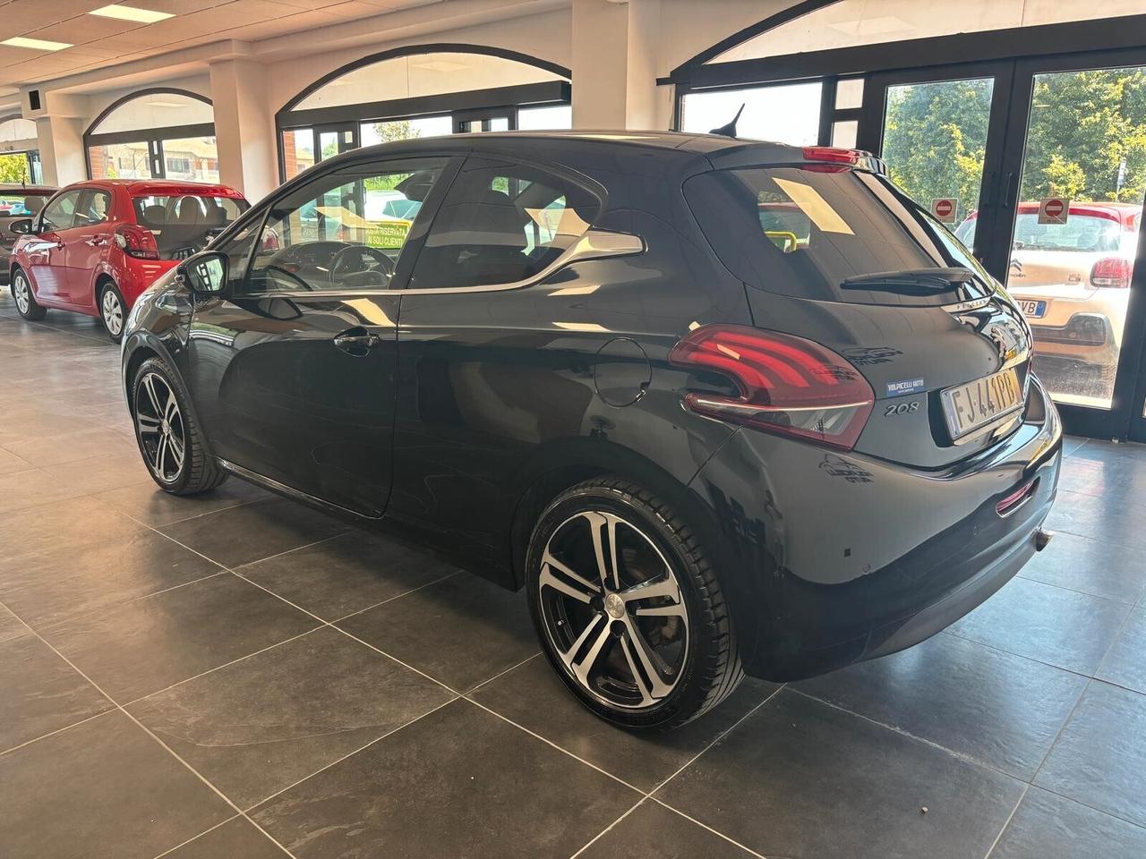 PEUGEOT 208 ANNO 2017 BZ 1.2 GT LINE ADATTA NEOPATENTATI KM 134 MILA
