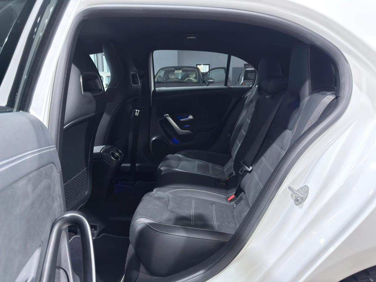 MERCEDES A200 D AUTO PREMIUM AMG LINE 2.0 150CV