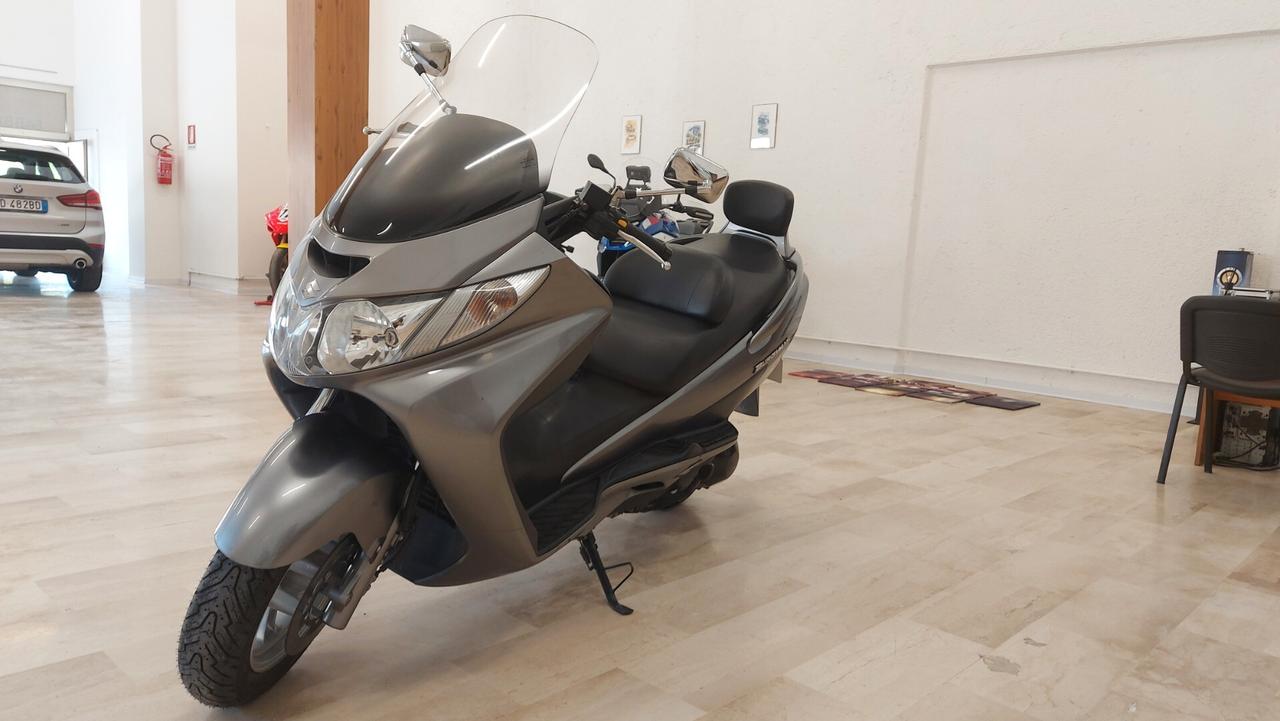 Suzuki Burgman 400