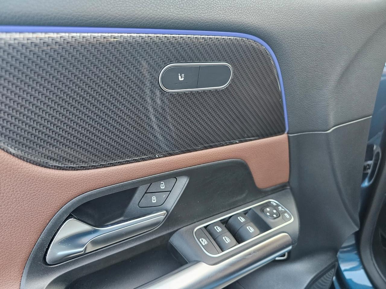 MERCEDES GLA 200D PREMIUM 11/2022