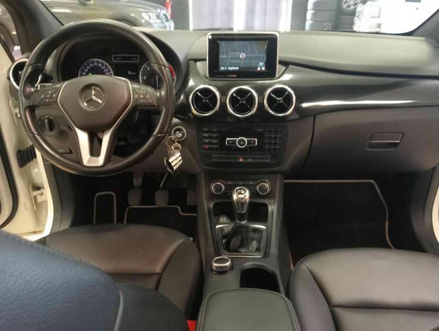 MERCEDES-BENZ B 180 CDI Premium ** TETTO PANOR. **