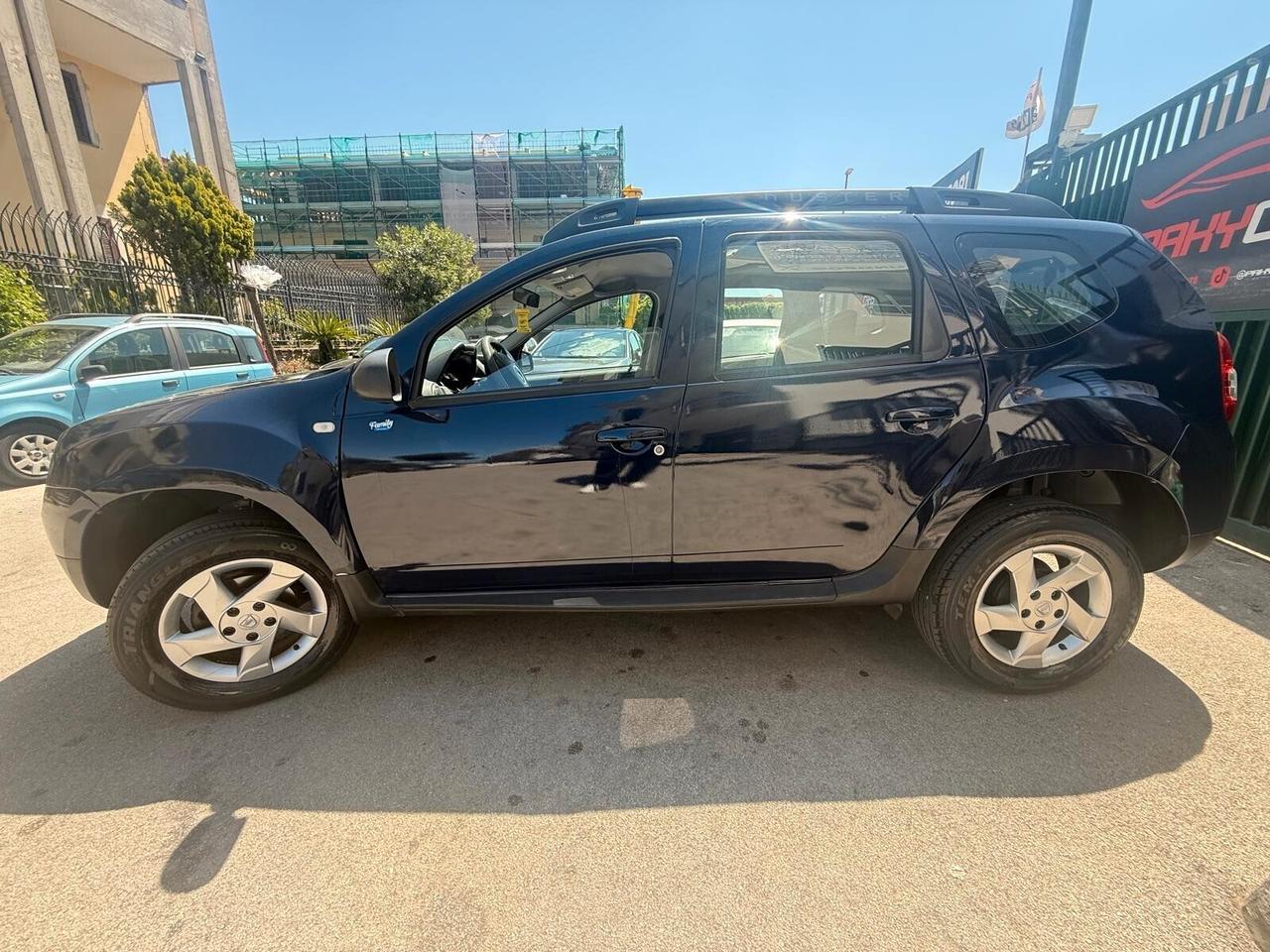 Dacia Duster 1.6 115 SES 4X2 GPL SERIE BLACK SHADOW