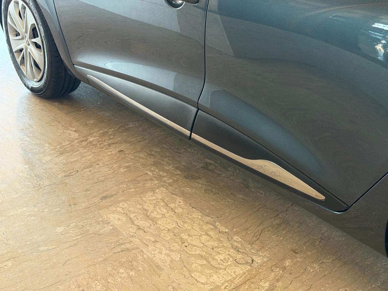 Renault Clio 1.5 DCI 90 cv. ENERGY BUSINESS (Nav)