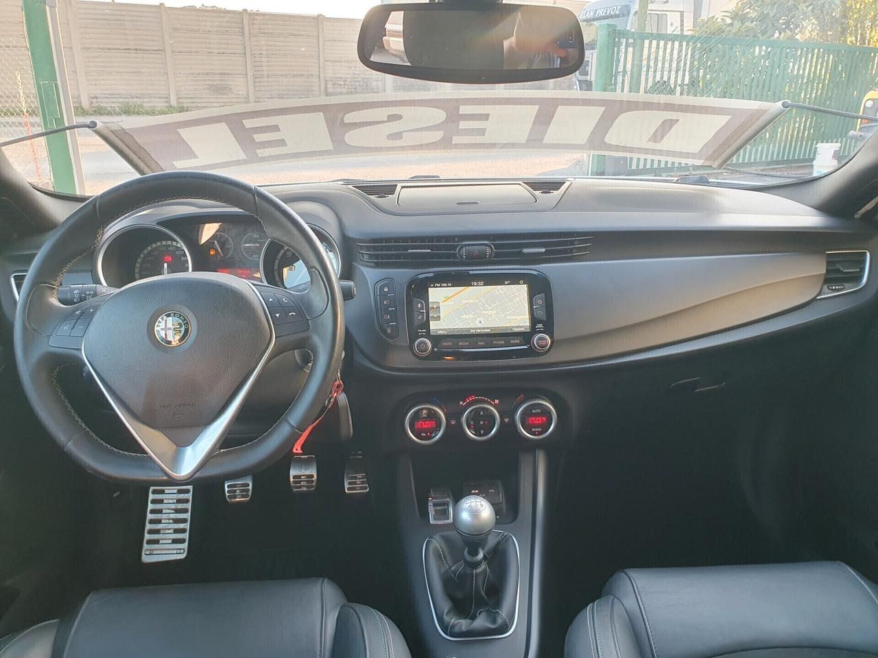 Alfa Romeo Giulietta 1.6 JTDm-2 120 CV QV Neo 2015