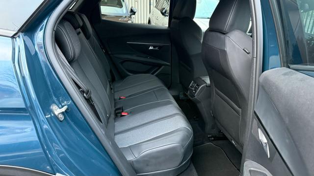 PEUGEOT 3008 HYBRID 180 e-EAT8 ALLURE PACK*24M.G.*