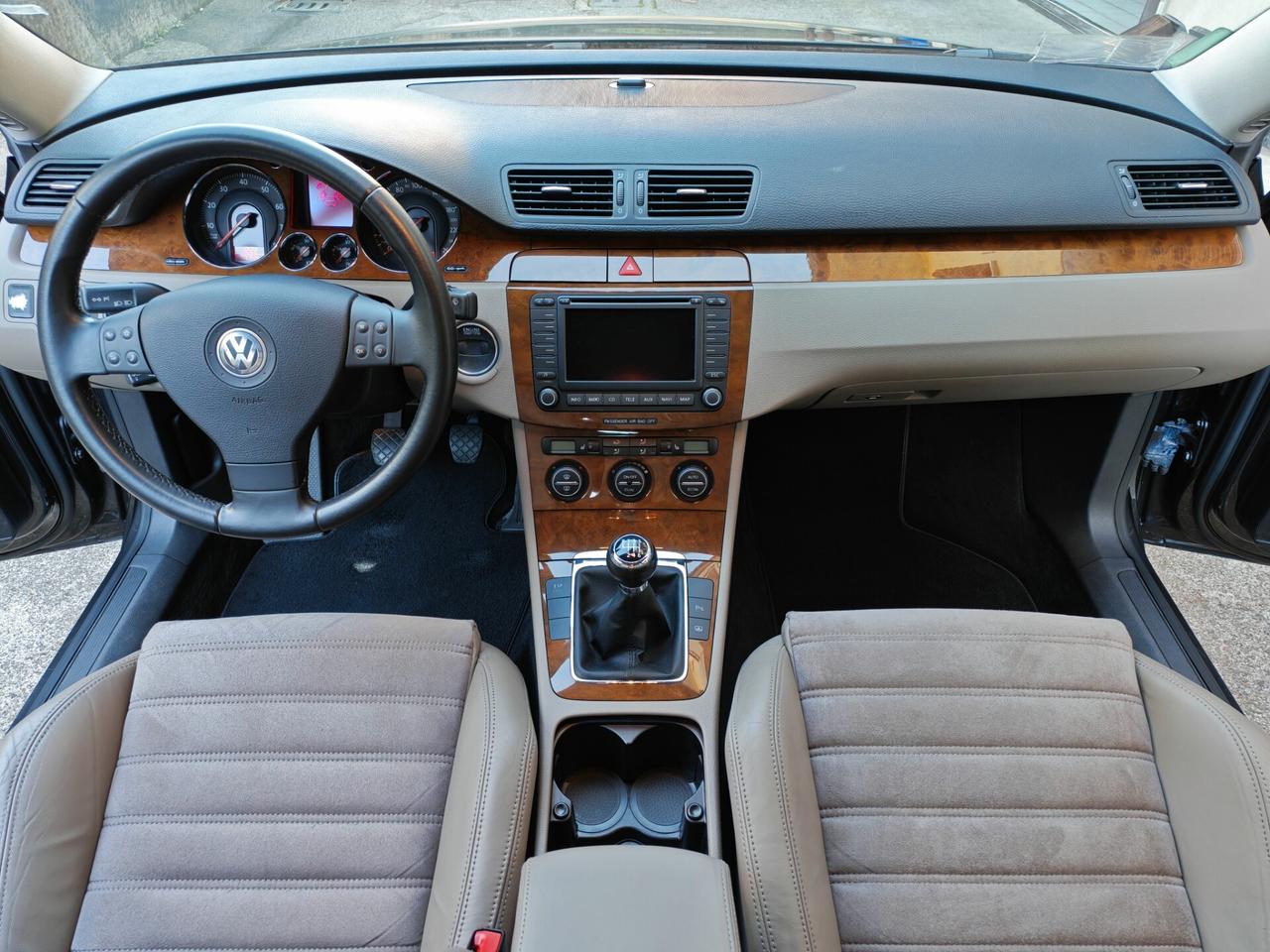 Volkswagen Passat 2.0 BENZINA 150cv / SERVICE / Unipro