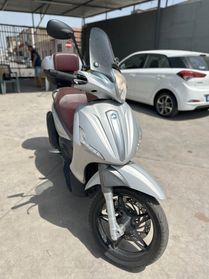 Piaggio Beverly 350 Sport Turing