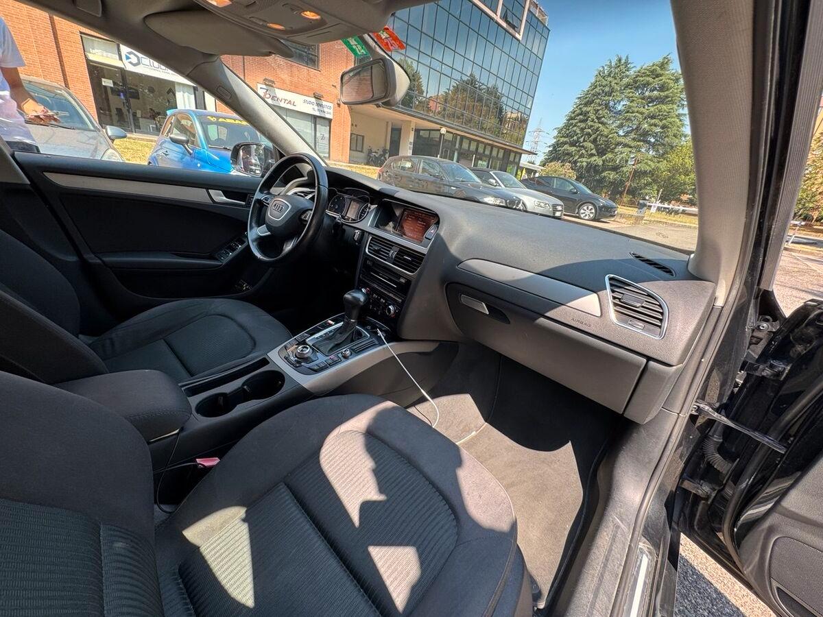 Audi A4 2.0 tdi Advanced 143cv multitronic