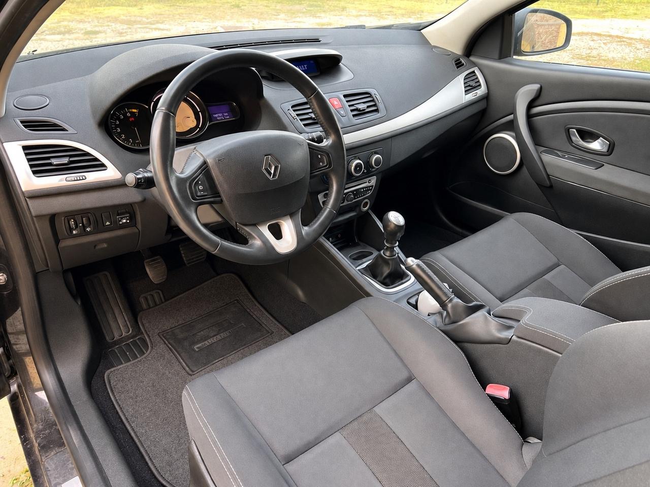Renault Megane coupé GPL