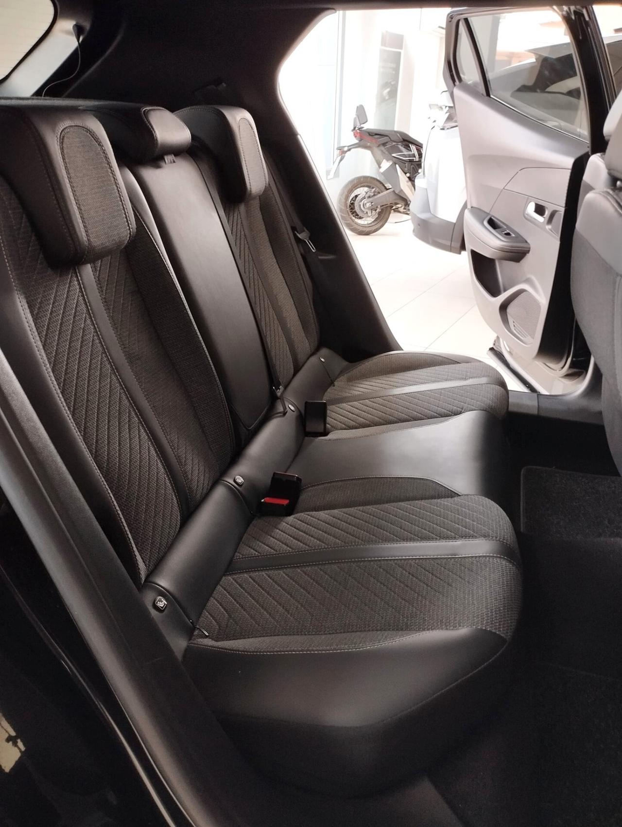 Peugeot 2008 NUOVA - PureTech 100 S&S Allure