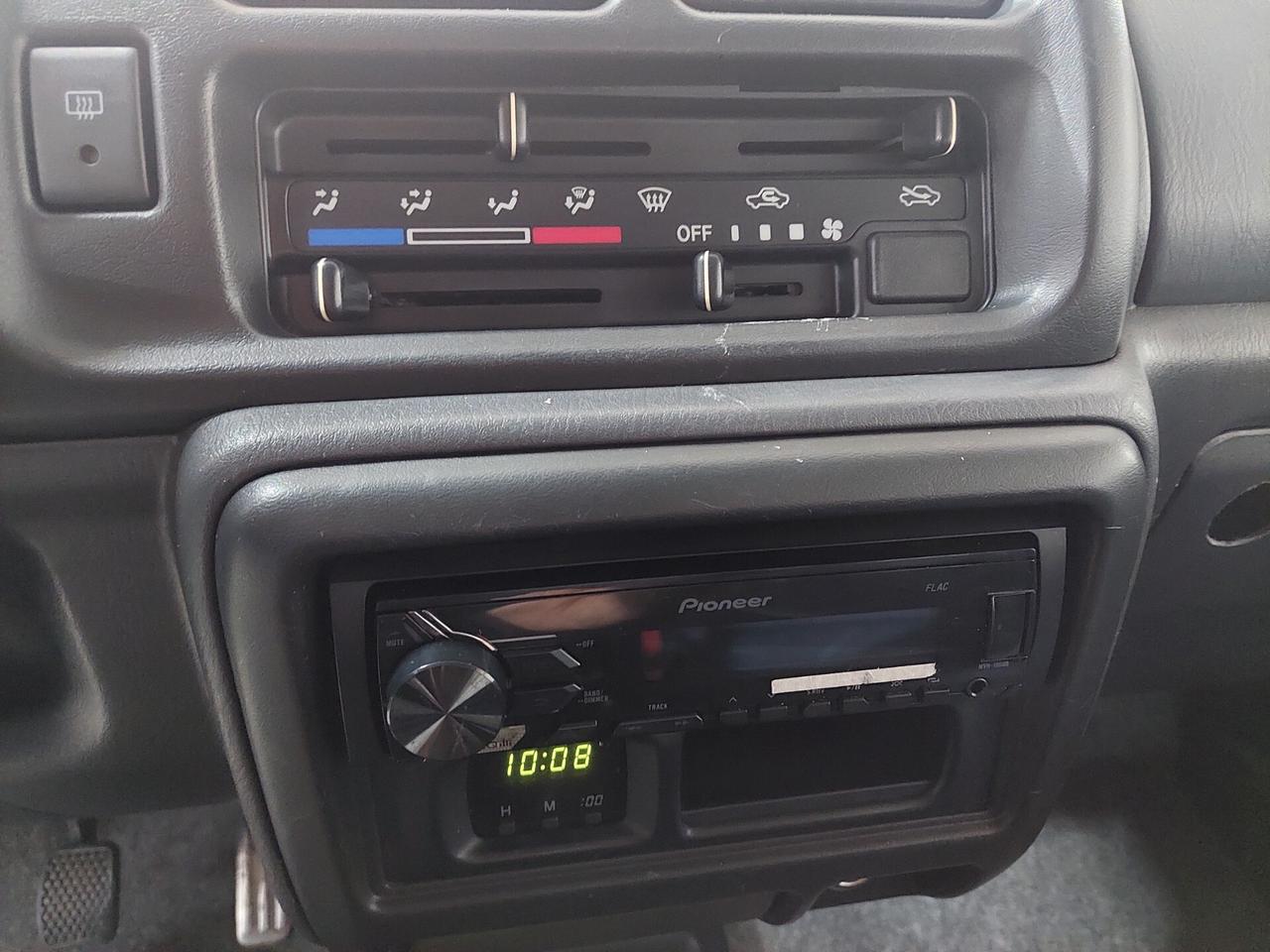 Suzuki Jimny 1.3i 16V cat 4WD JLX