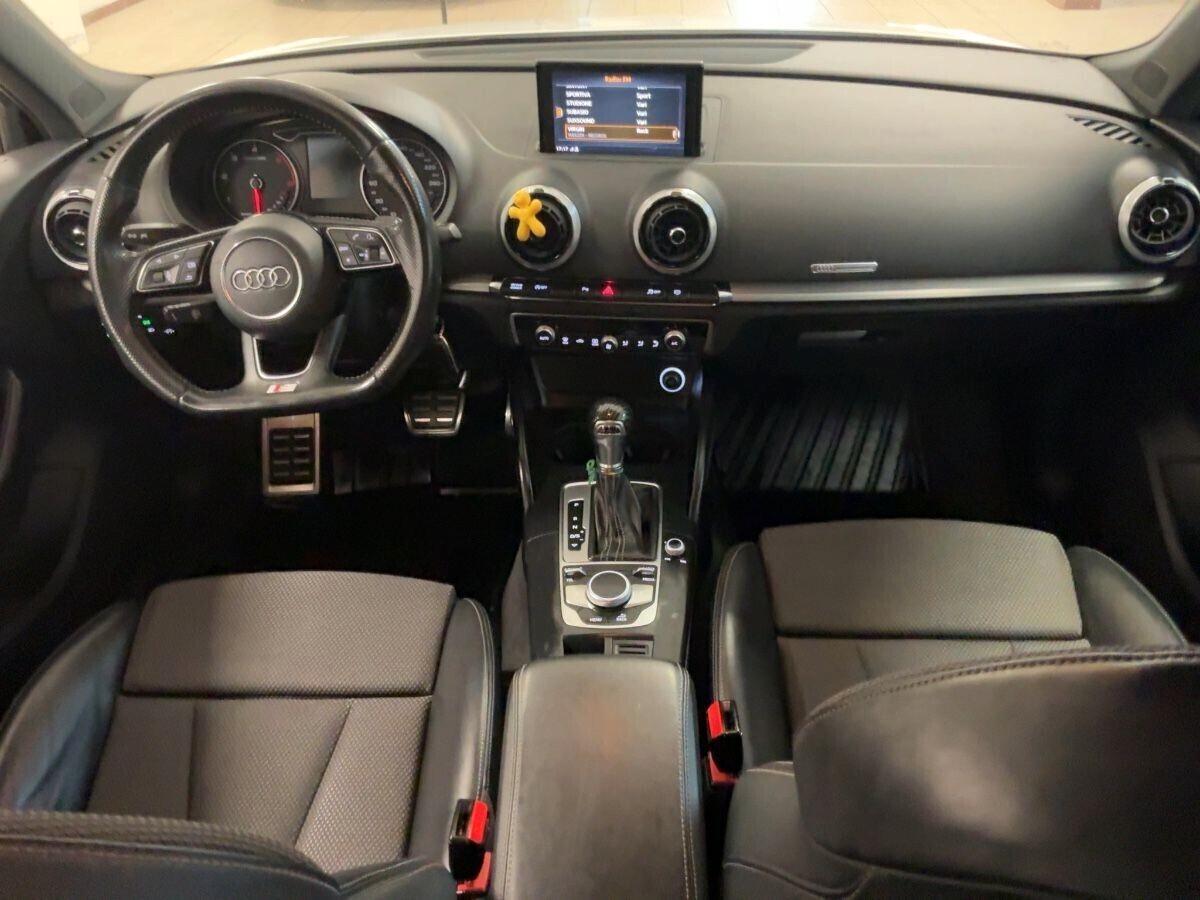 AUDI A3 30 TDI S TRONIC S LINE EDITION