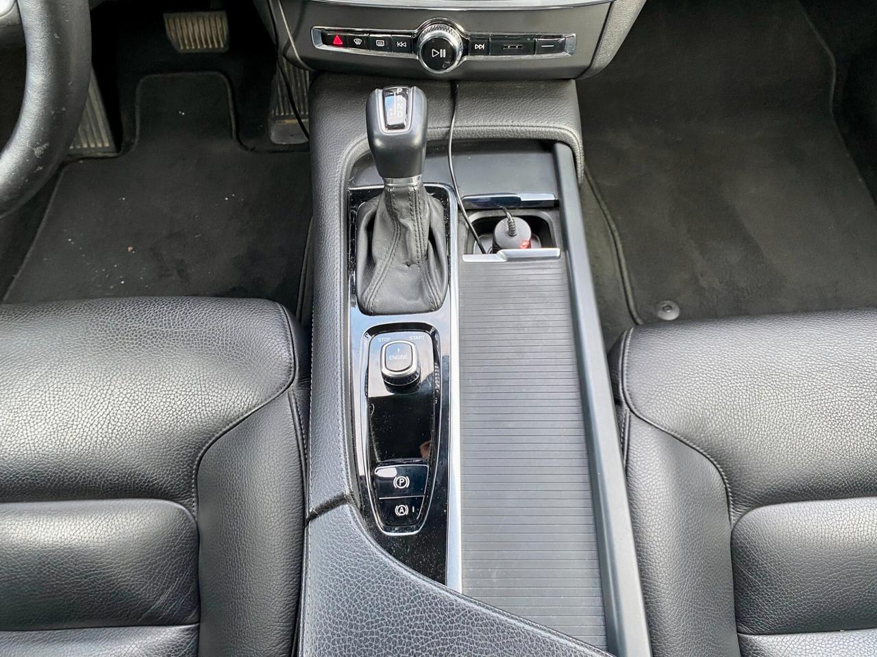 Volvo V90 2.0 d4 Kinetic geartronic 190cv