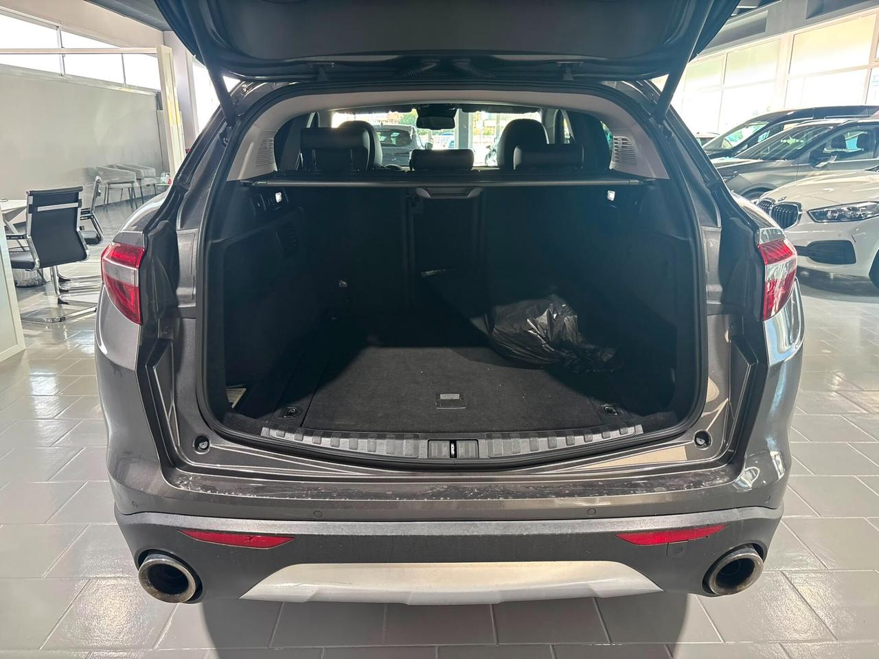 Alfa Romeo Stelvio 2.2 Turbodiesel 210 CV AT8 Q4 Executive