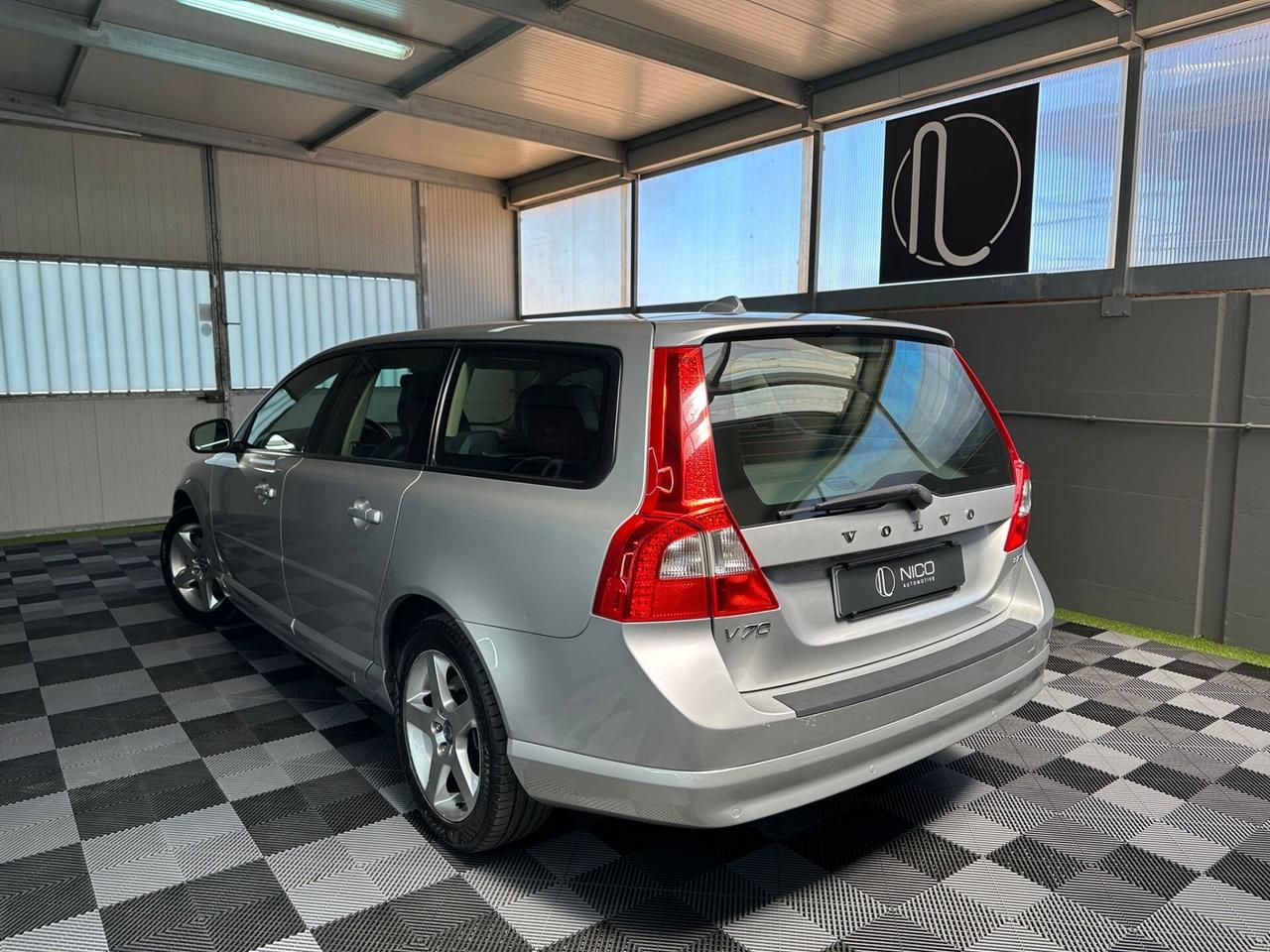 Volvo V70 2.4 D5 Momentum