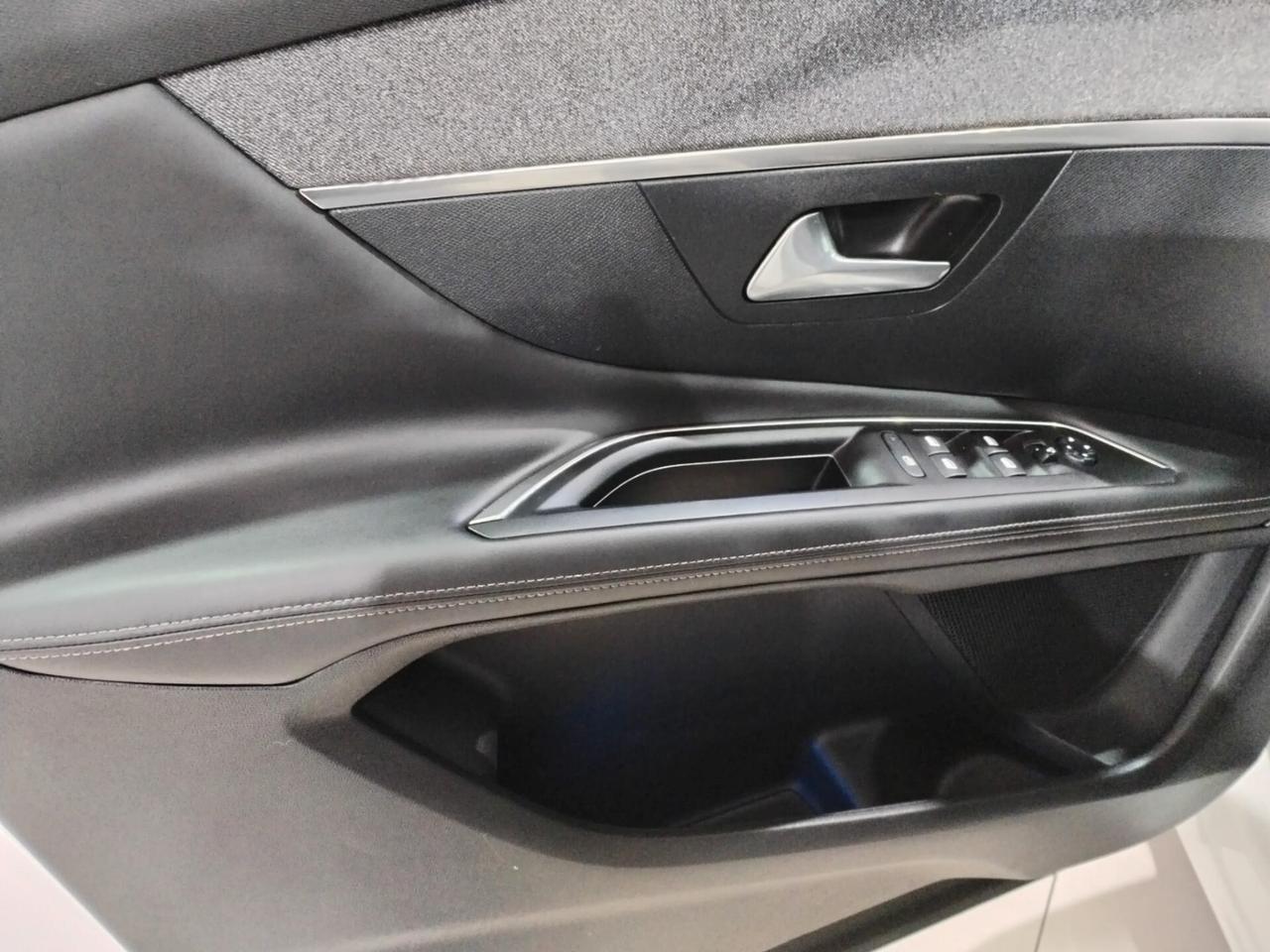 Peugeot 3008 BlueHDi 130 S&S Allure