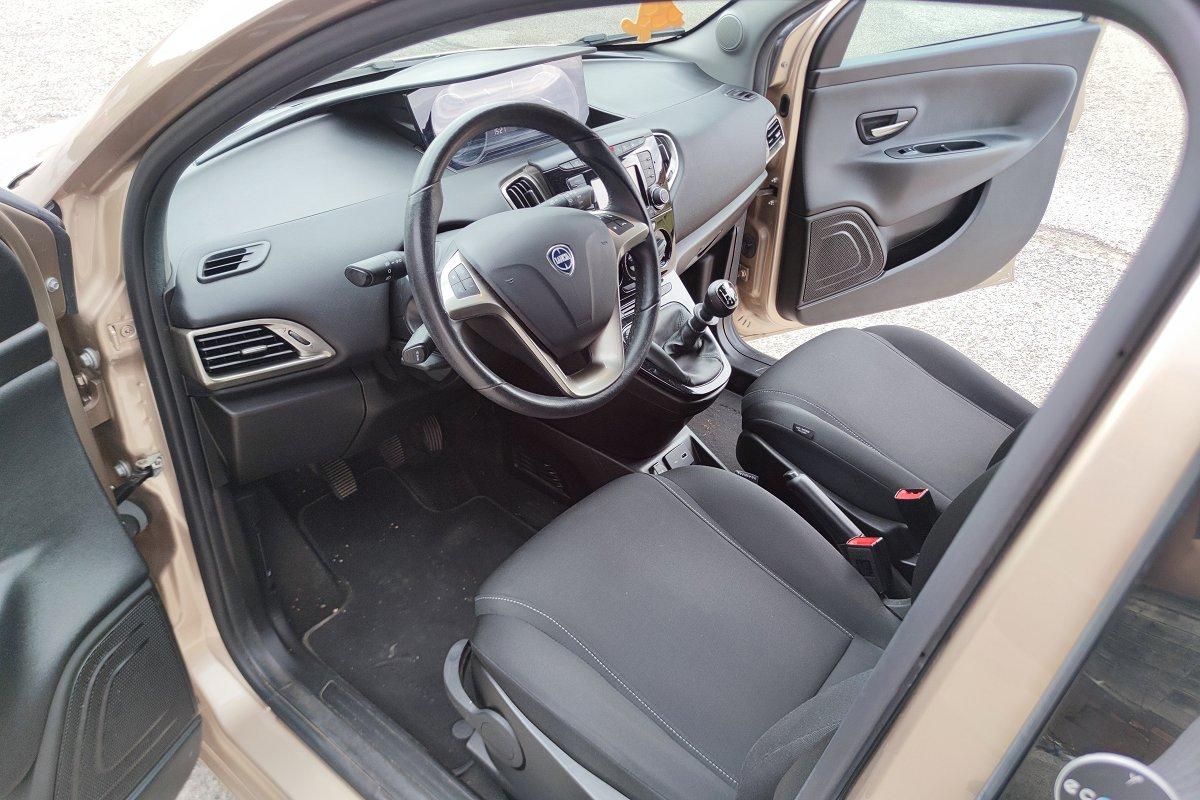 LANCIA Ypsilon 1.0 FireFly 5 porte S&S Hybrid Ecochic Gold