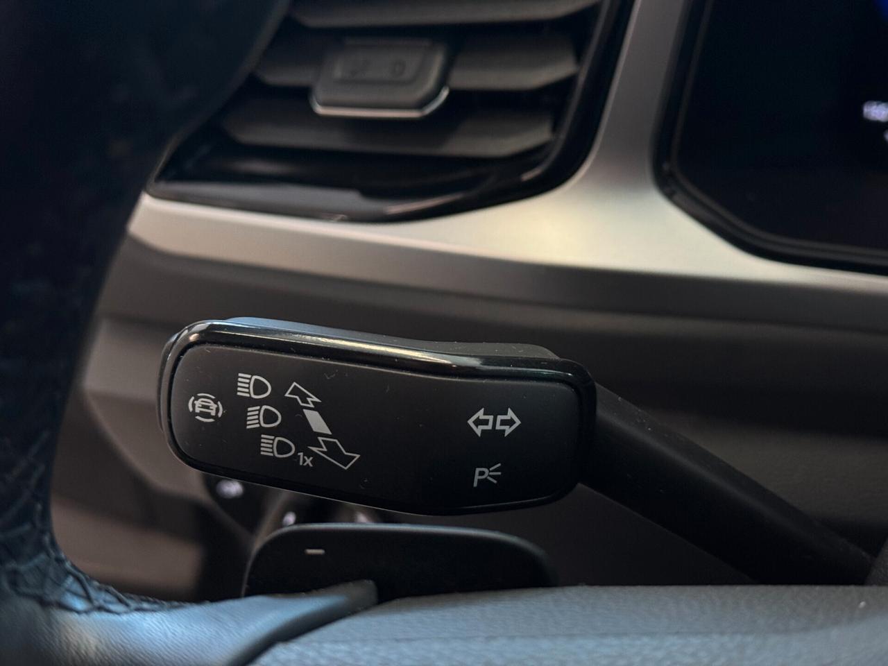 WOLKSWAGEN T-ROC 1.5cc 150Cv R-Line *IVA* WRAPPATO