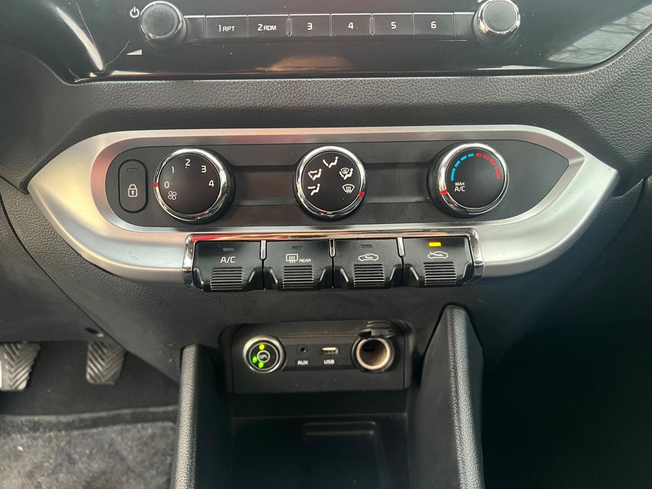 Kia Rio 1.2 5p.GPL NEOPATENTATI PERMUTE RATE GARANZIA