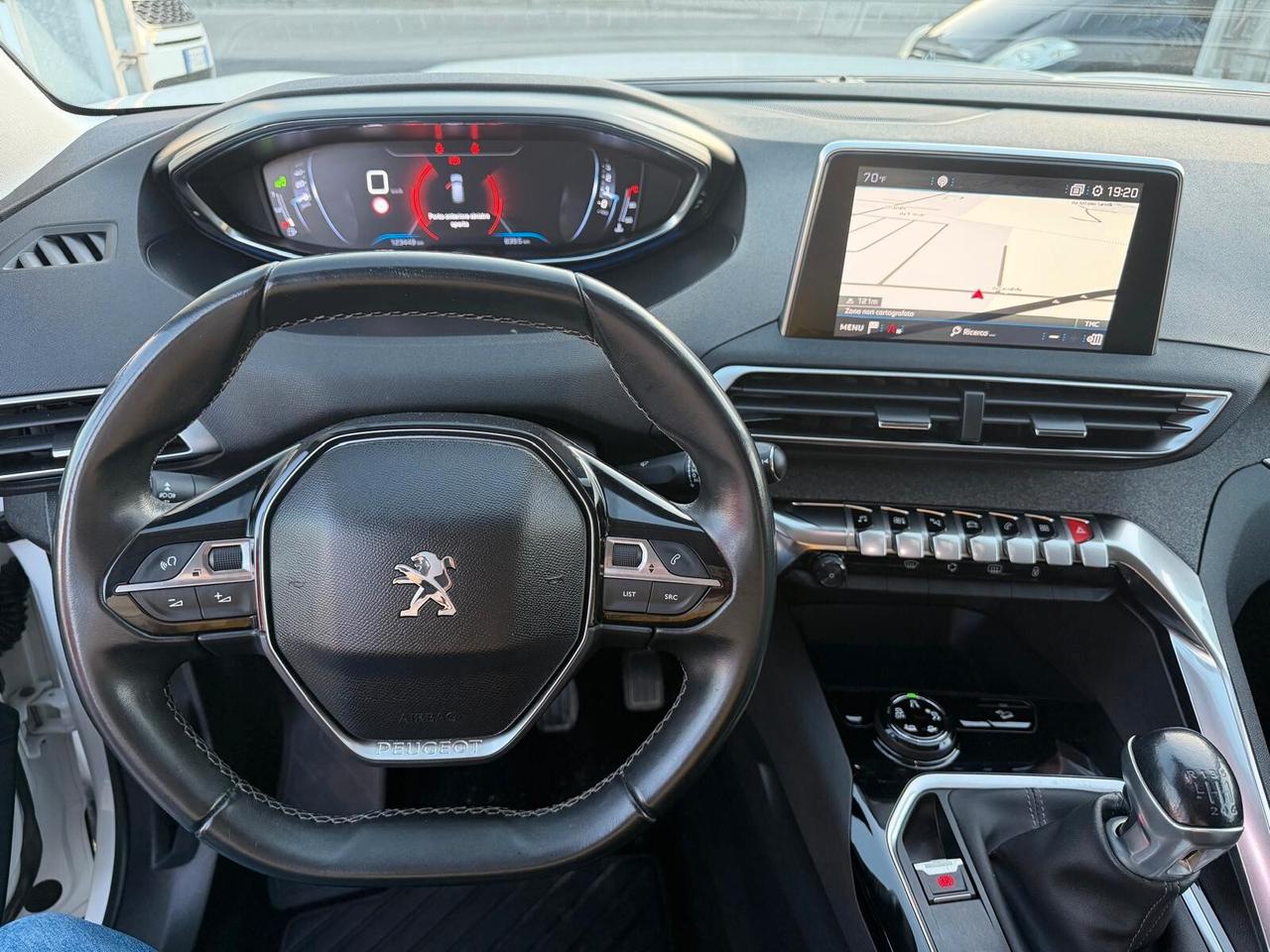 Peugeot 3008 BlueHDi 130 S&S Allure-2019