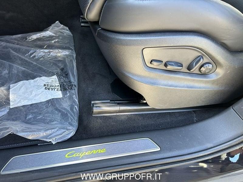 Porsche Cayenne Coupè Coupe 3.0 e-hybrid tiptronic - TETTO - BOSE - PACK BLACK - NETTO IVA