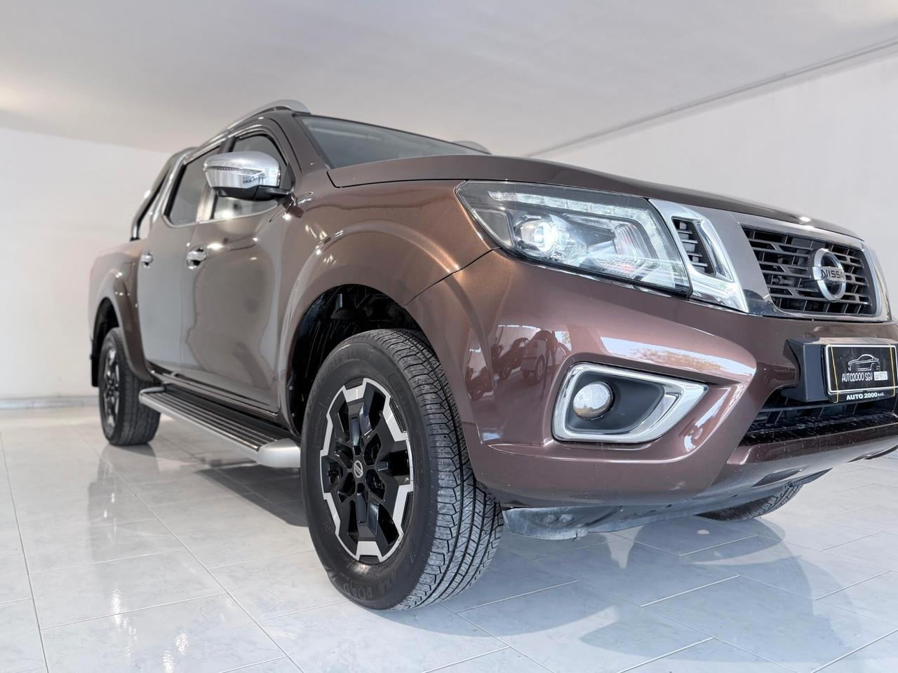 Nissan Navara DOPPIA CABINA GANCIO TRAINO AUTOMATICO