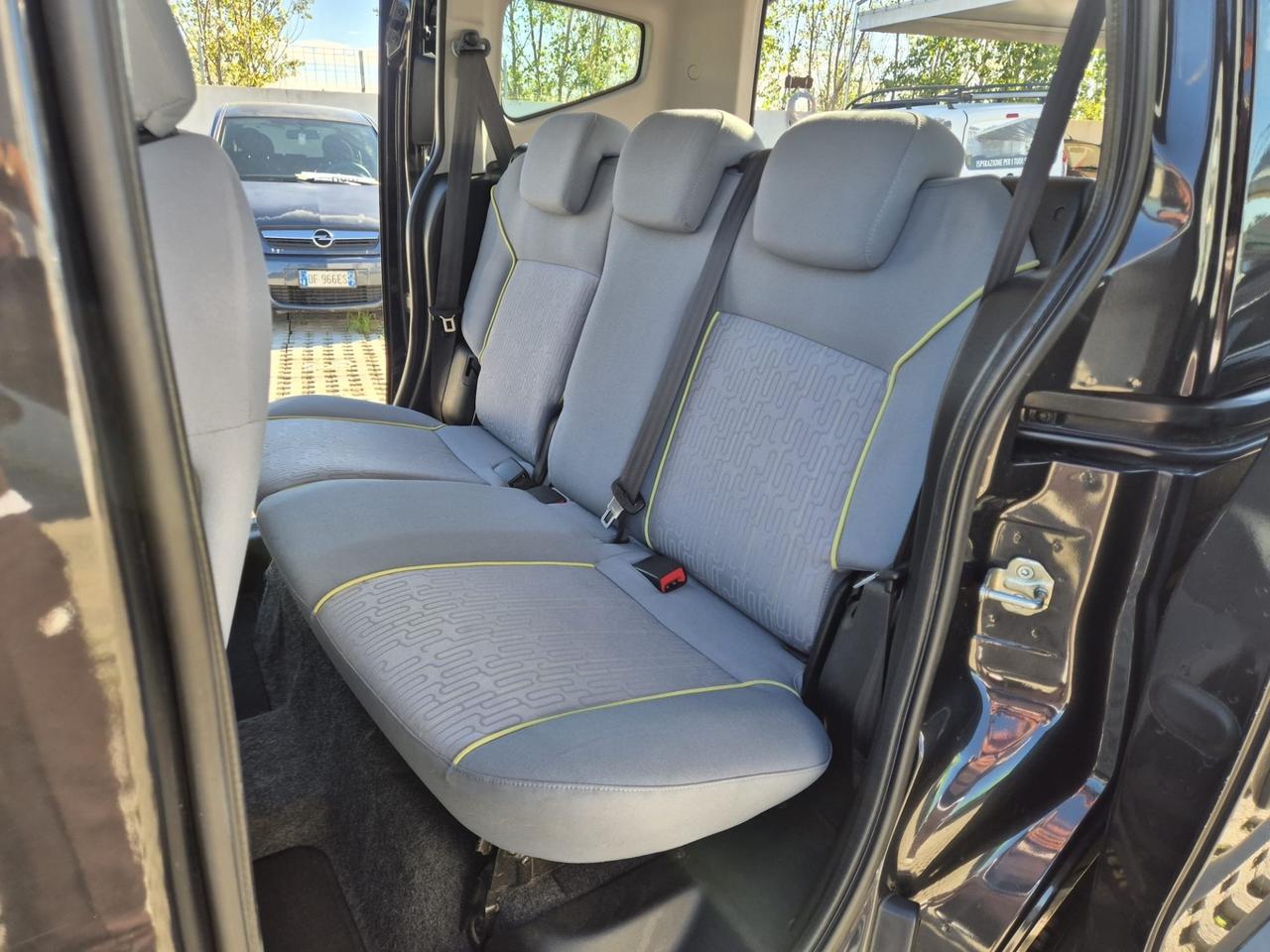 Peugeot Bipper Tepee 1.3 HDi 75 FAP Outdoor
